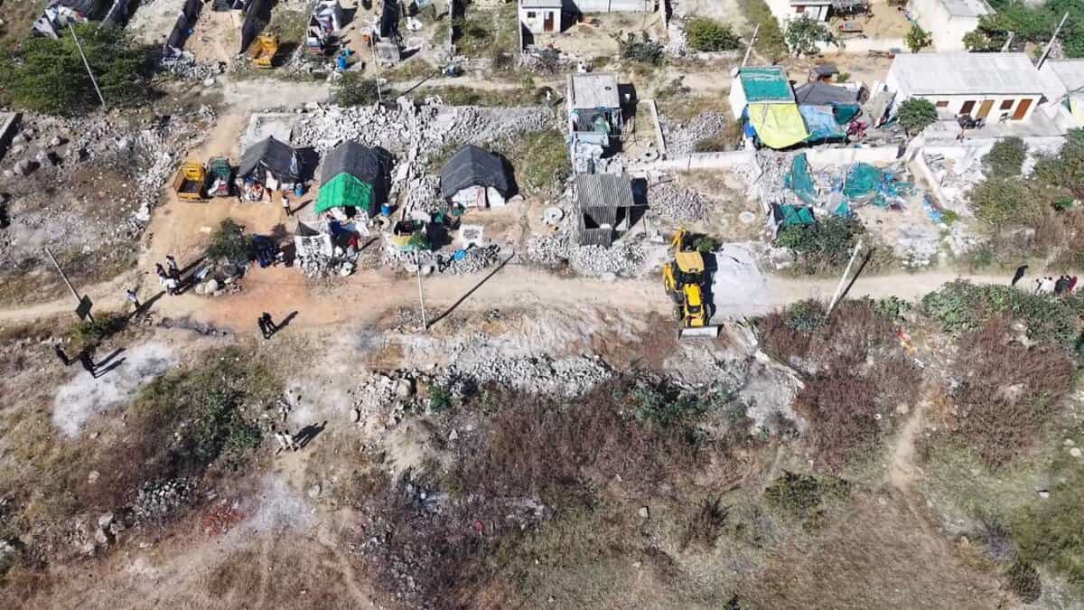 HYDRAA conducts anti encroachment drive in Nizampet