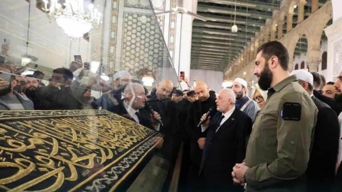Syrian President Ahmed al-Sharaa reveals a piece of Kiswah in Damascuss