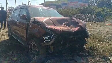 The car was damaged after the accident