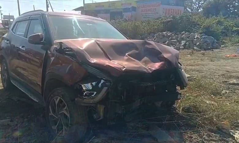 The car was damaged after the accident