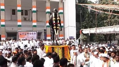 TPCC celebrates Congress Foundation Day in Telangana