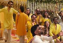 Kartik Aaryan's new post glimpses