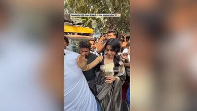 Image showing Samantha Ruth Prabhu wading through a crowd