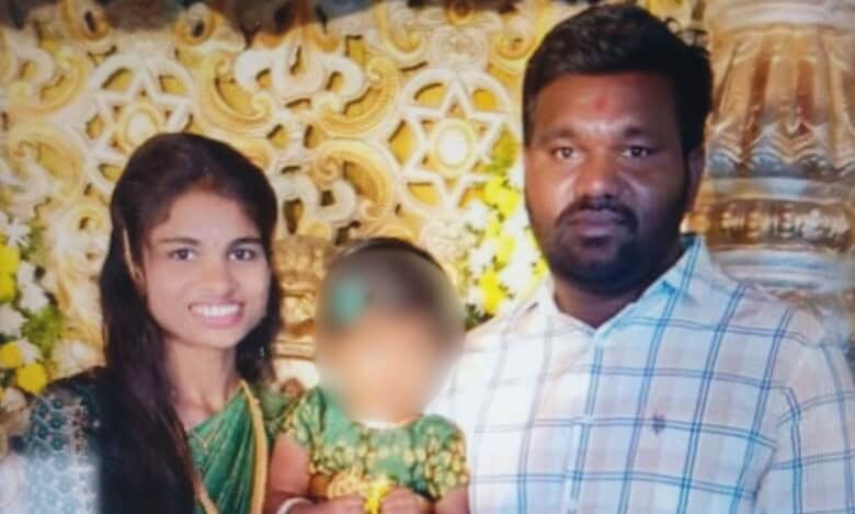 Sriharsha (right) and Rukmini (left)