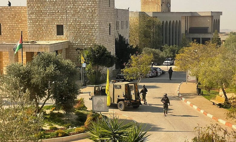 Birzeit University raided by Israeli military on Januray 6, several students injured