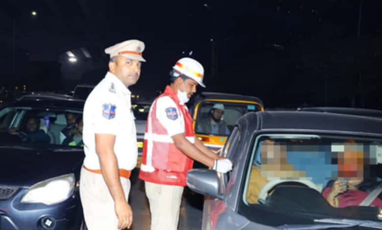 Cyberabad police arrest as many as 928 people for drunk driving the night of New Year's celebrations