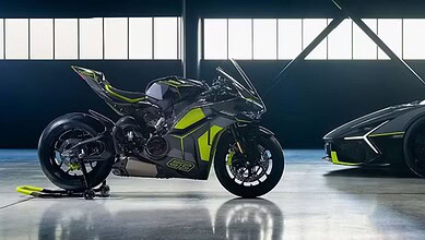 Ducati Panigale V4 Lamborghini