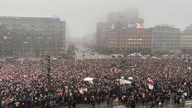Hundreds in Greenland marched bravely freezing temperatures against the United States