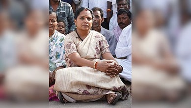 Kavitha slams BRS leaders over Singareni tenders