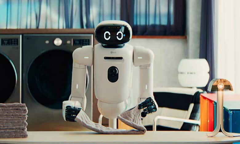 LG Electronics unveils new home robot CLOiD