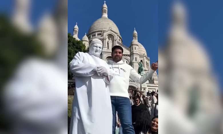 Mumbai tourist receives criticism for chanting slogans in Paris