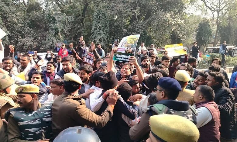 NSUI MGNREGA protest in Varanasi