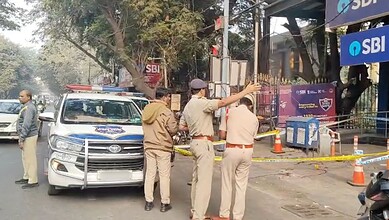 Hyderabad: Armed robbers open fire on man, loot Rs 6 L at SBI ATM in Koti