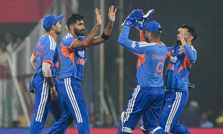 Bishnoi, Bumrah, Hardik choke NZ to 153/9 in third T20I