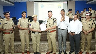 Hyderabad City Police Commissioner VC Sajjanar launch the AI-based duty allocation system for CAR unit on Tuesday
