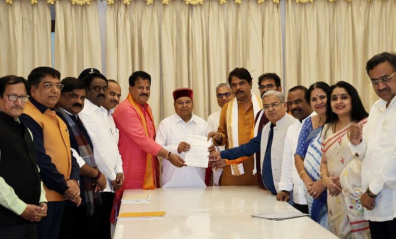 BJP delegation meets Karnataka Governor