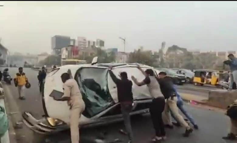 Car overturns on Hyderabad’s Begumpet flyover