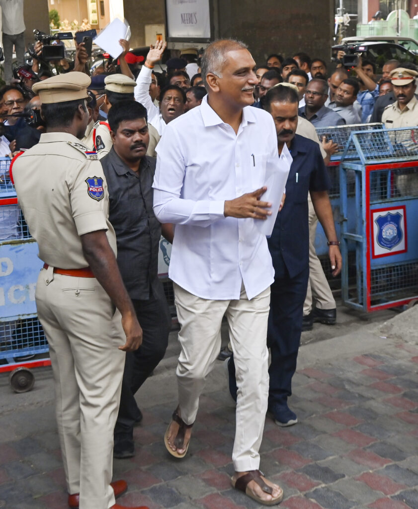 Phone tapping case: Harish Rao appears before SIT