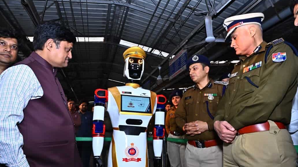 Image of Humanoid robot at Vizag railway station