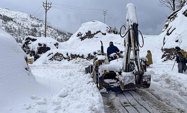 Weather: Snowfall in J-K