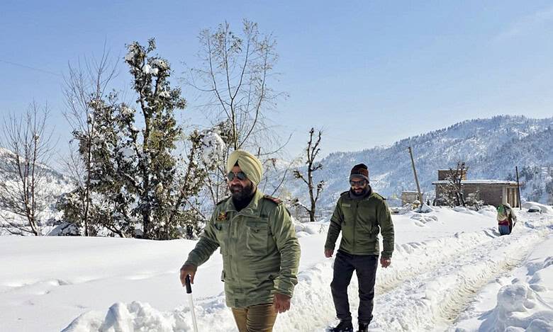 Weather: Snowfall in J-K