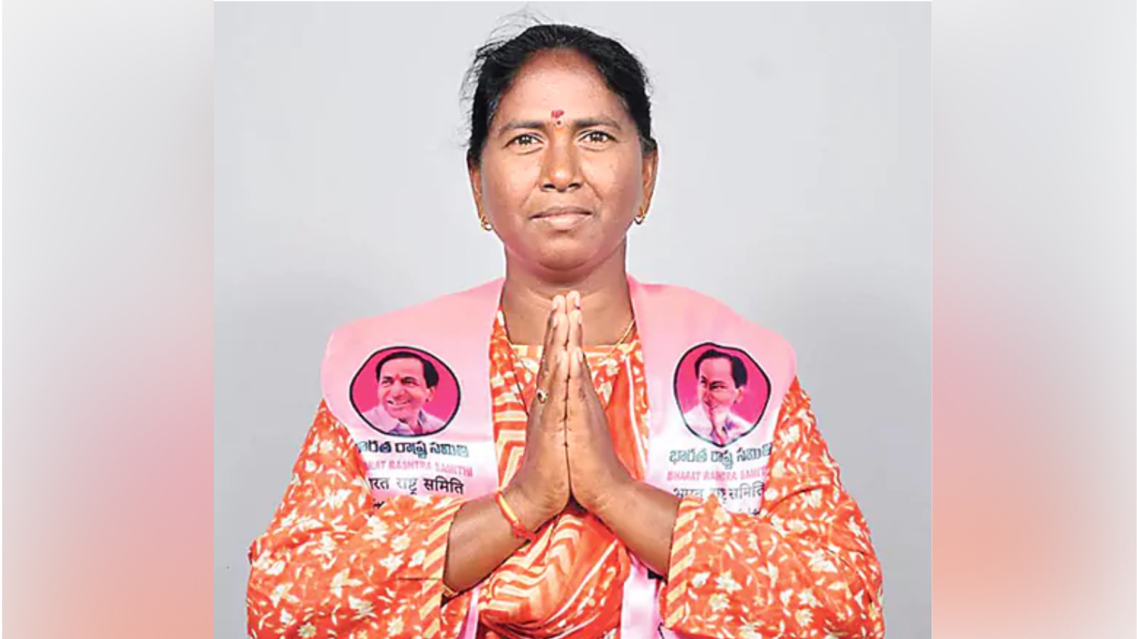 Bajji vendor woman, once domestic help wins in Telangana municipal polls