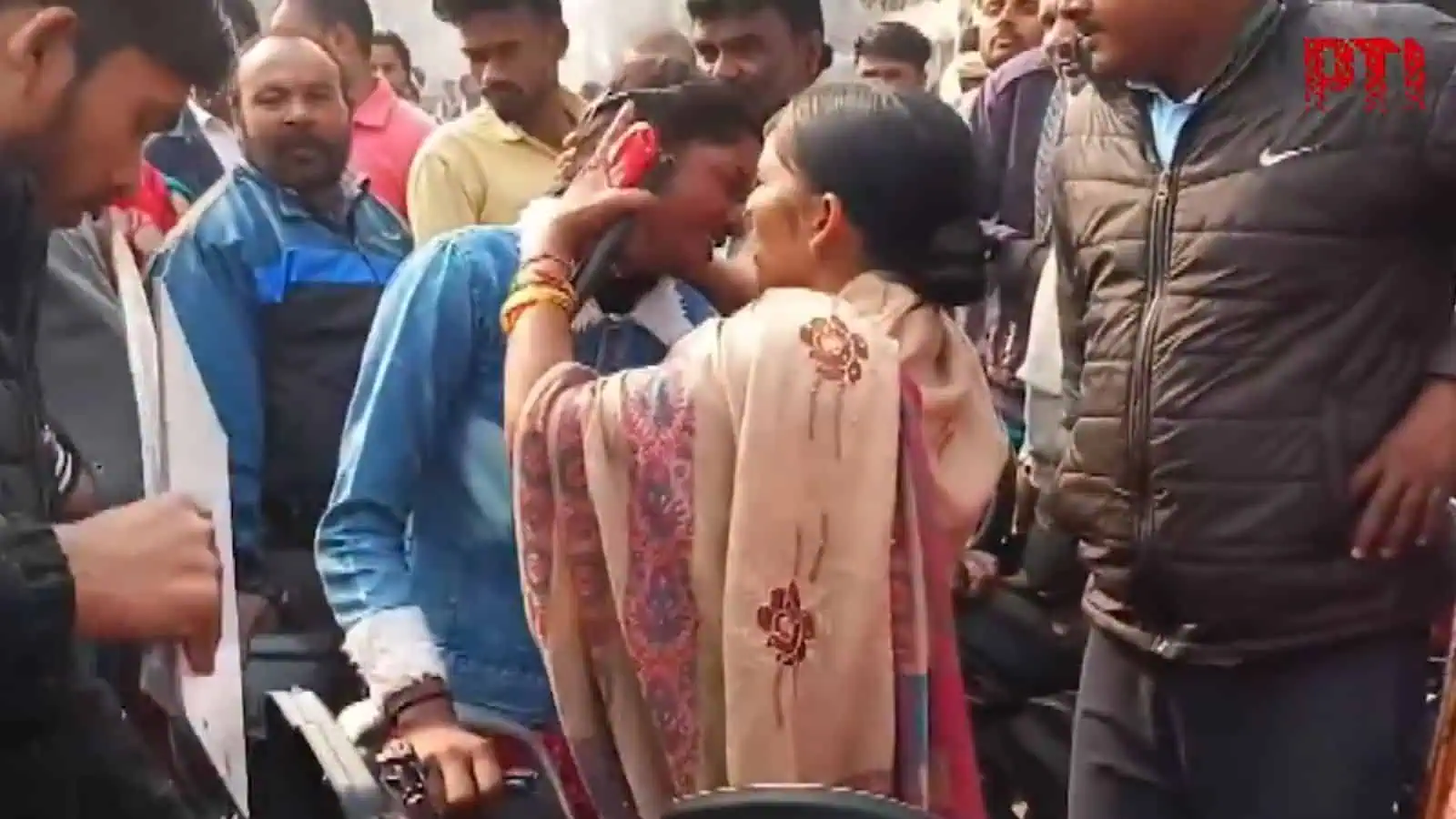 Students denied entry for arriving late at Bihar CBSE exam centre.