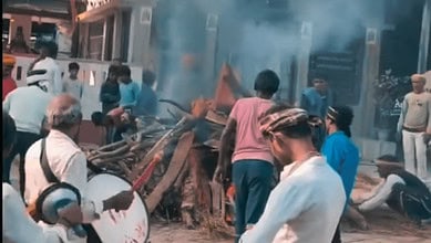 Mahadalit woman's body cremated on road intersection after pathway to cremation site blocked by encroachments