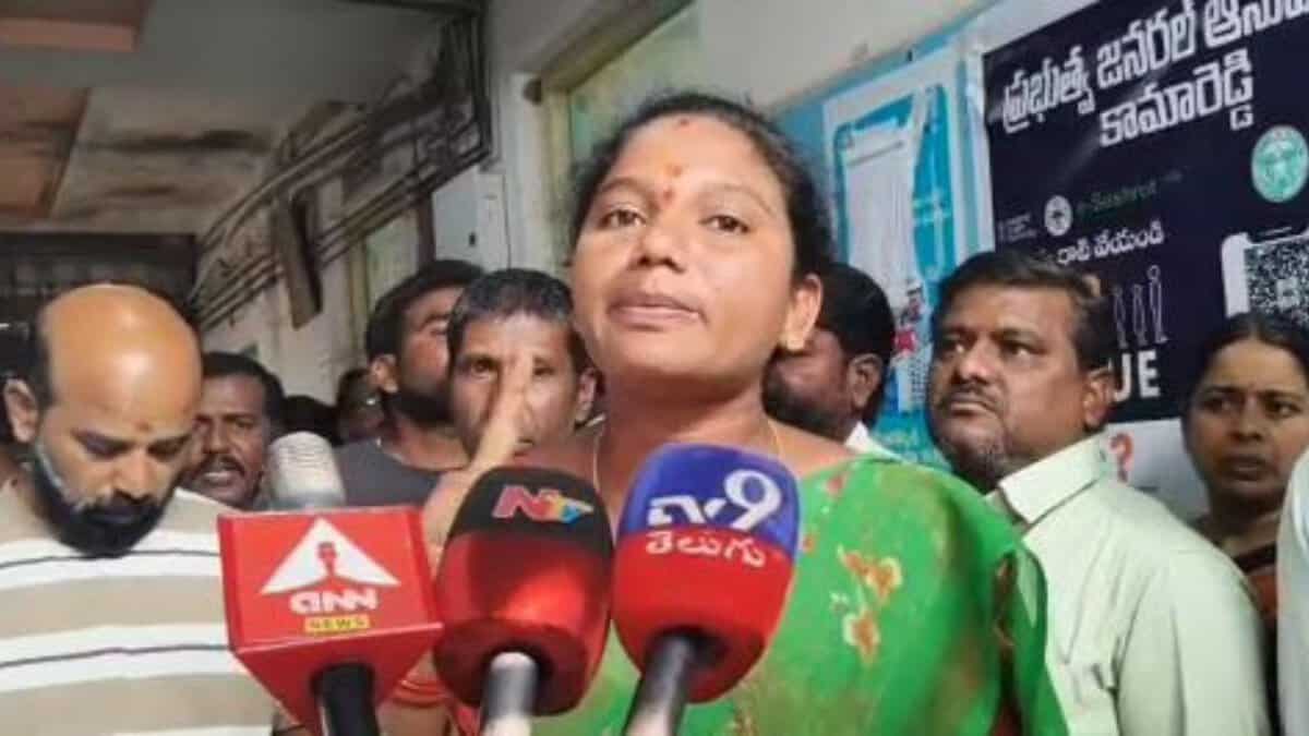 A Woman alleges medical negligence after her daughter died at a hospital