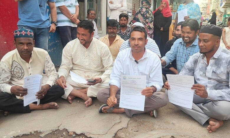 Residents of Secunderabad protest over illegal construction of manhole