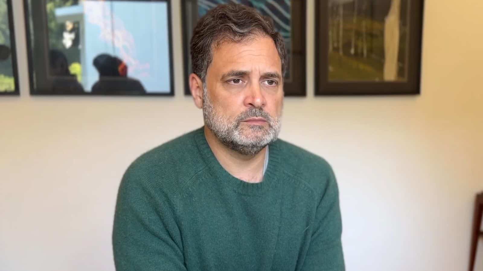 Rahul Gandhi with farmers discussing FIR and privilege motion issues.