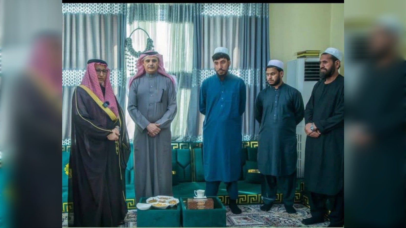 Afghan officials meet Pakistani soldiers after release, mediated by Saudi Arabia.