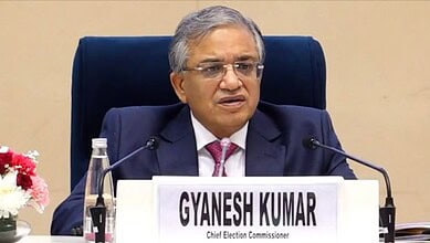 Chief Election Commissioner Gyanesh Kumar speaking at a roundtable with State Election Commissioners.
