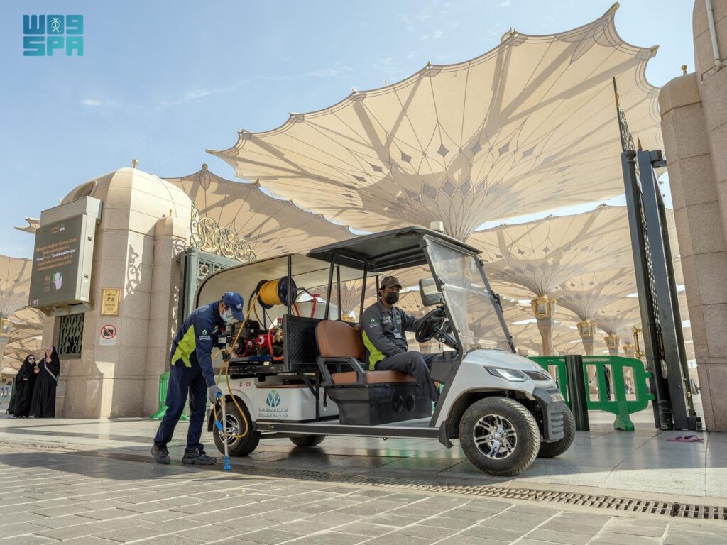 Municipal workers clean and maintain public areas near Prophet’s Mosque as Madinah implements Ramzan plan.