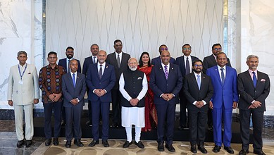 PM Modi meets Indian origin Malaysian leaders in Kuala Lumpur