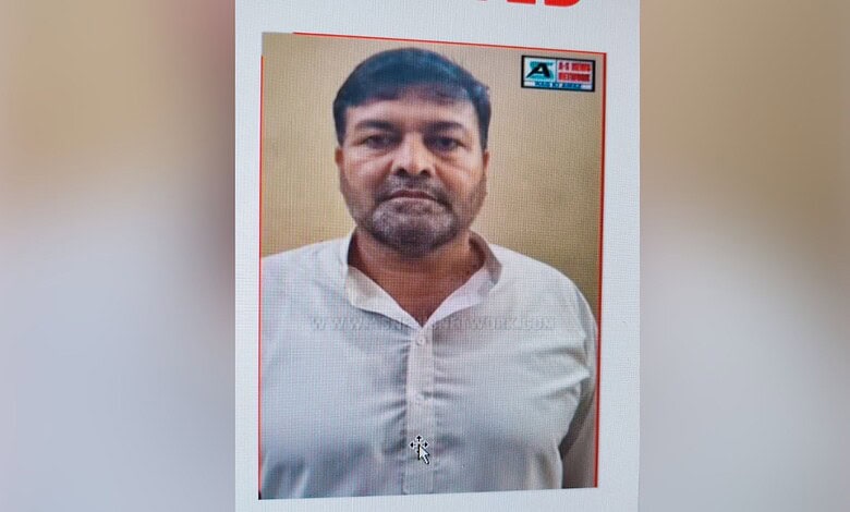 Rowdy sheeter on the run booked for cheating case in Hyderabad