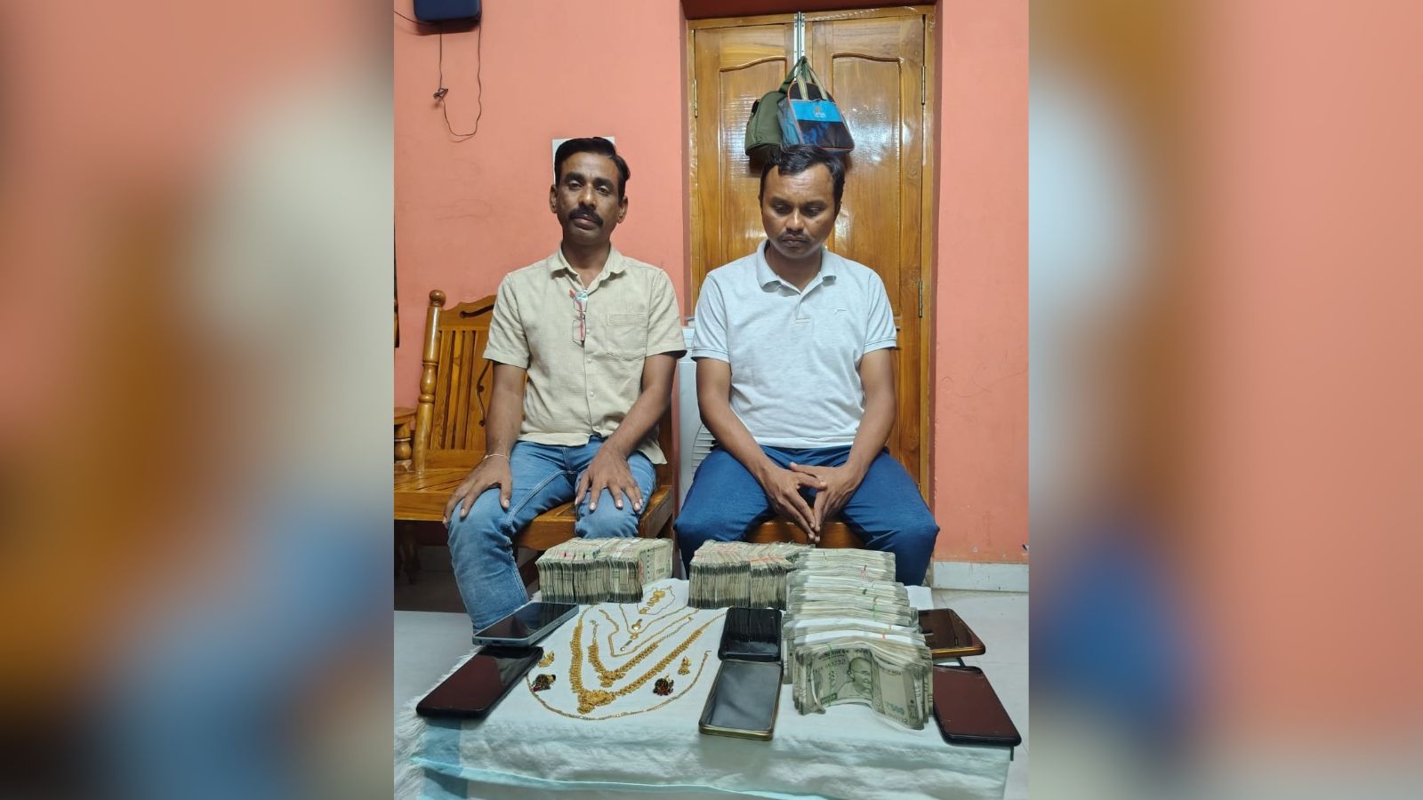 Excise official, aid, nabbed by Telangana ACB for extorting money from merchant