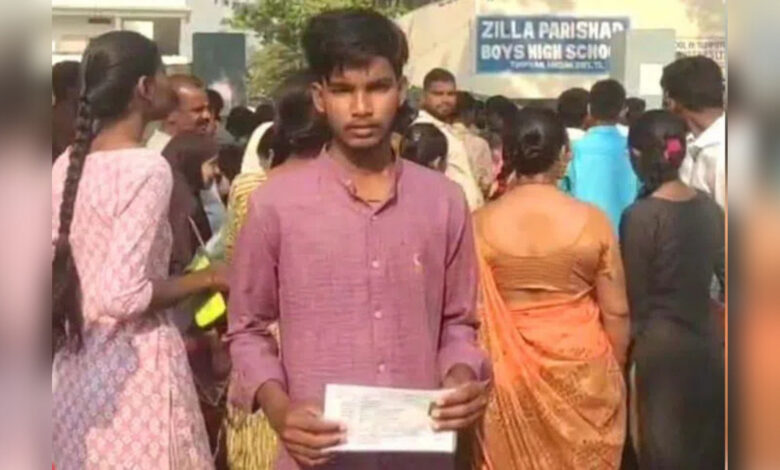 Dhanush appears for Class 10 exams after father's death in Medak