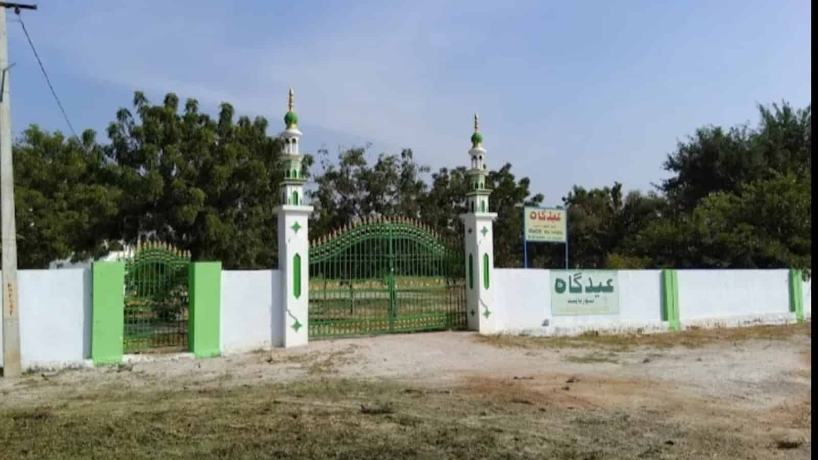 Pig carcass discovered inside Eidgah grounds in Suryapet, Telangana, prompting police investigation.