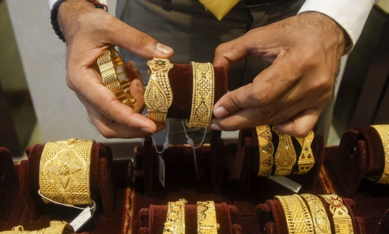 Gold rises Rs 1,914 to Rs 1.46 lakh/10g