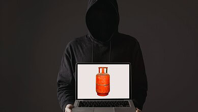 Hyderabad police warns against LPG booking scams