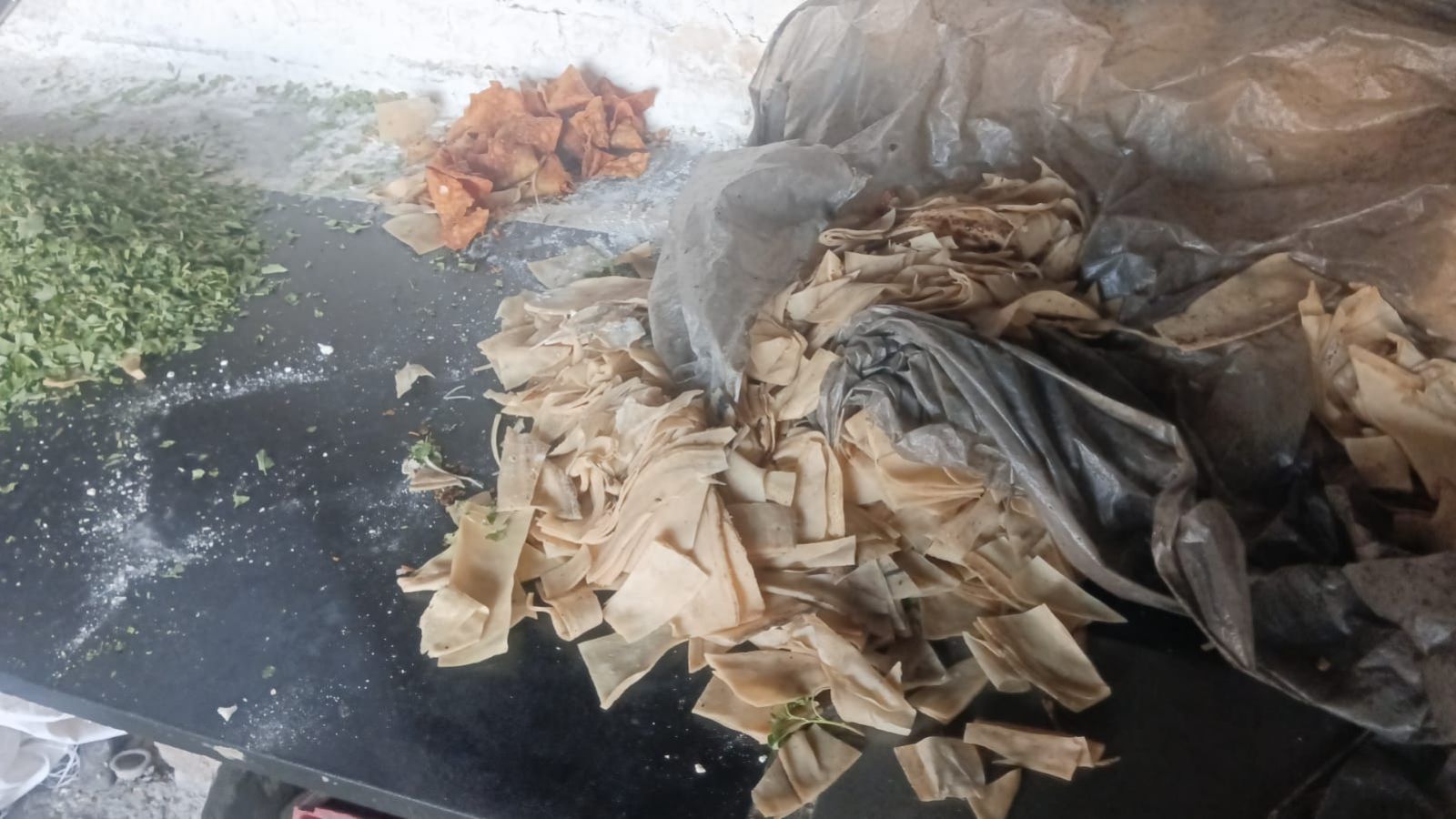 Illegal samosa unit busted in Hyderabad; Unhygienic stock worth Rs 5 L seized