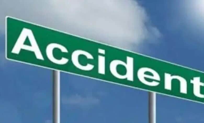 Woman killed, husband and son injured in accident in Kamareddy
