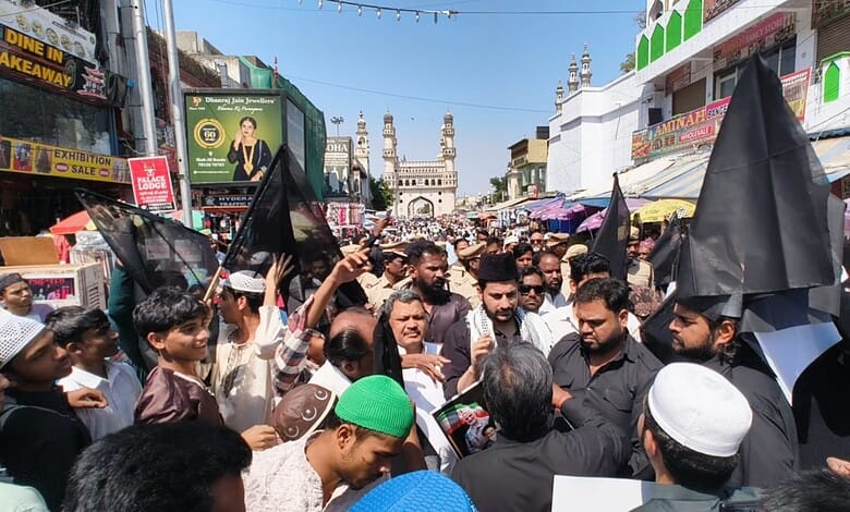 Crowd protesting at Charminar in Hyderabad over the assassination of Ali Khamenei.