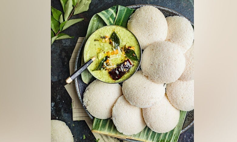 Traditional Kerala idlis served with chutney, postponed event due to Ramzan celebrations.