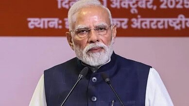PM Narendra Modi Addresses a meeting