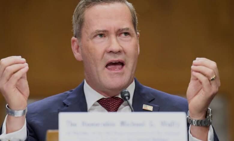 U.S. official criticises Afghanistan's government for using hostages as political leverage.