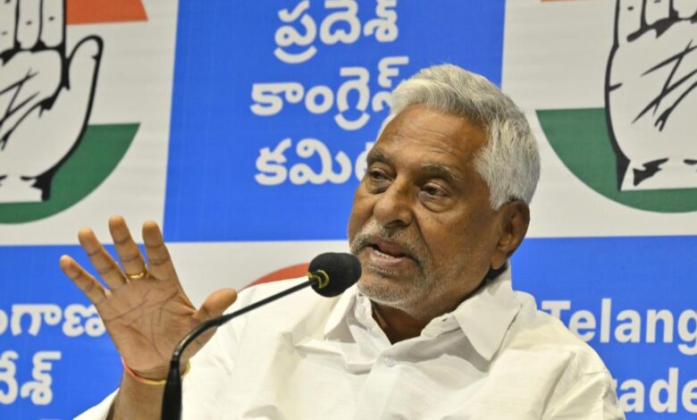 To be or not to be: Jeevan Reddy to decide future after supporters’ meet