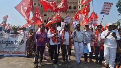 CPIM member participate in anti war rally at Charminar