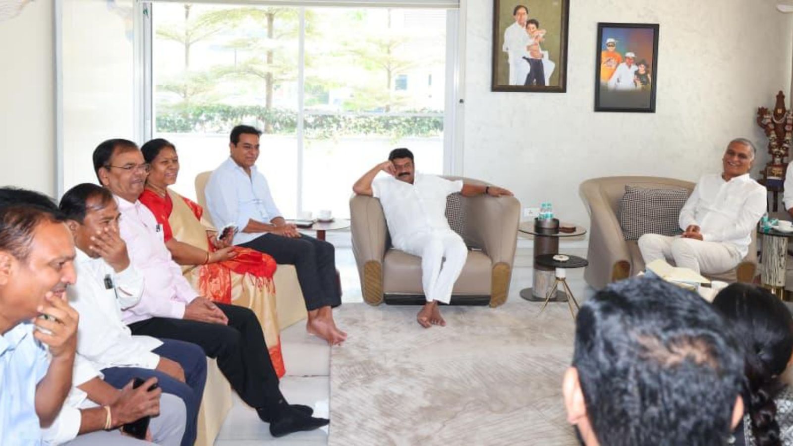 Harish Rao and other BRS MLAs meet KTR at his residence